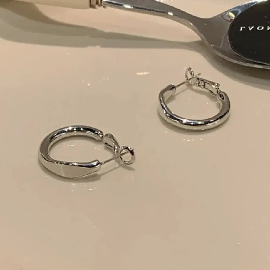 Irregular Design Hoop Earrings